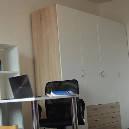 Hostel Stavounion Studentska Kolej A *